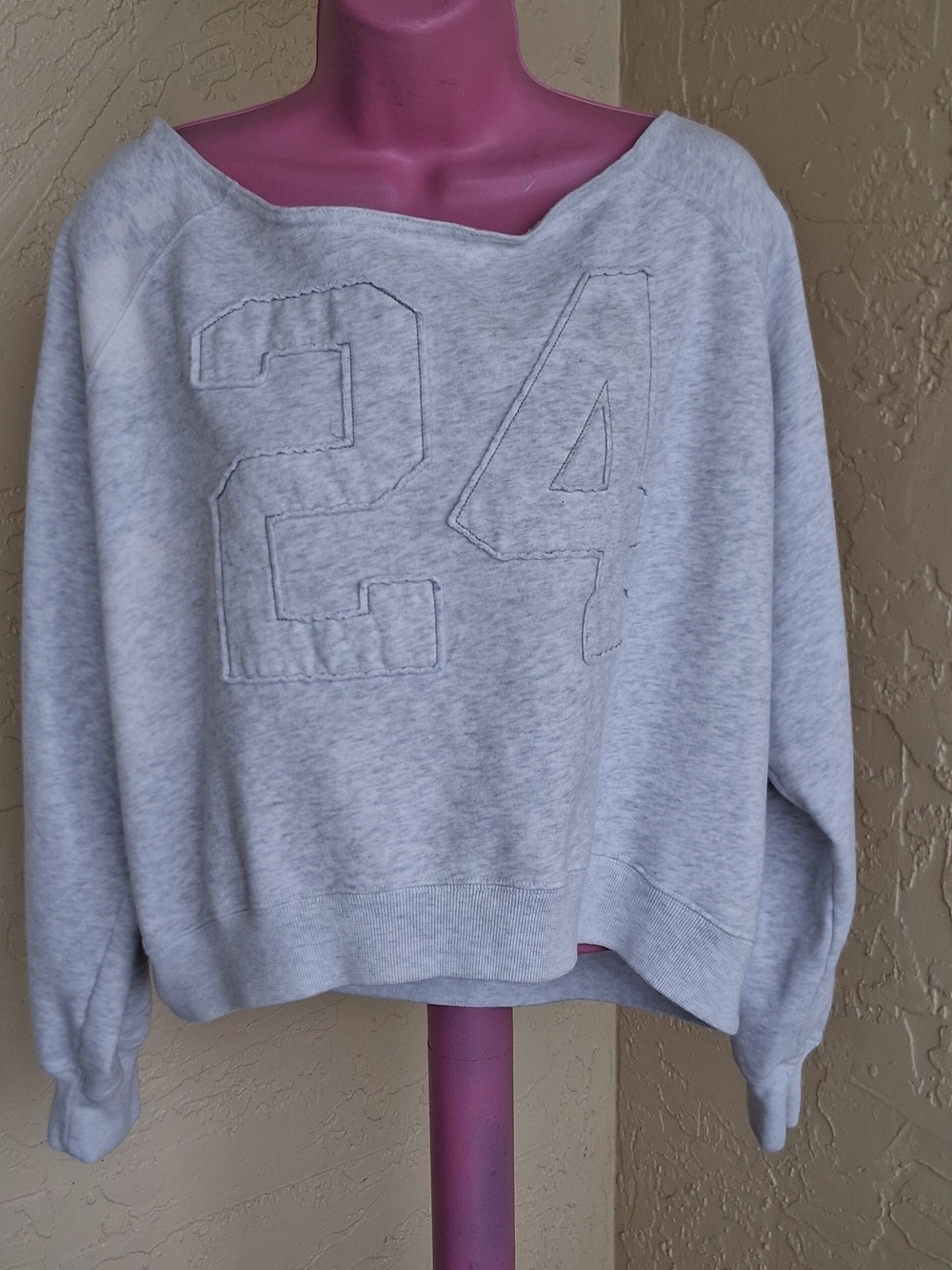 Hollister Light Gray Crewneck Sweatshirt